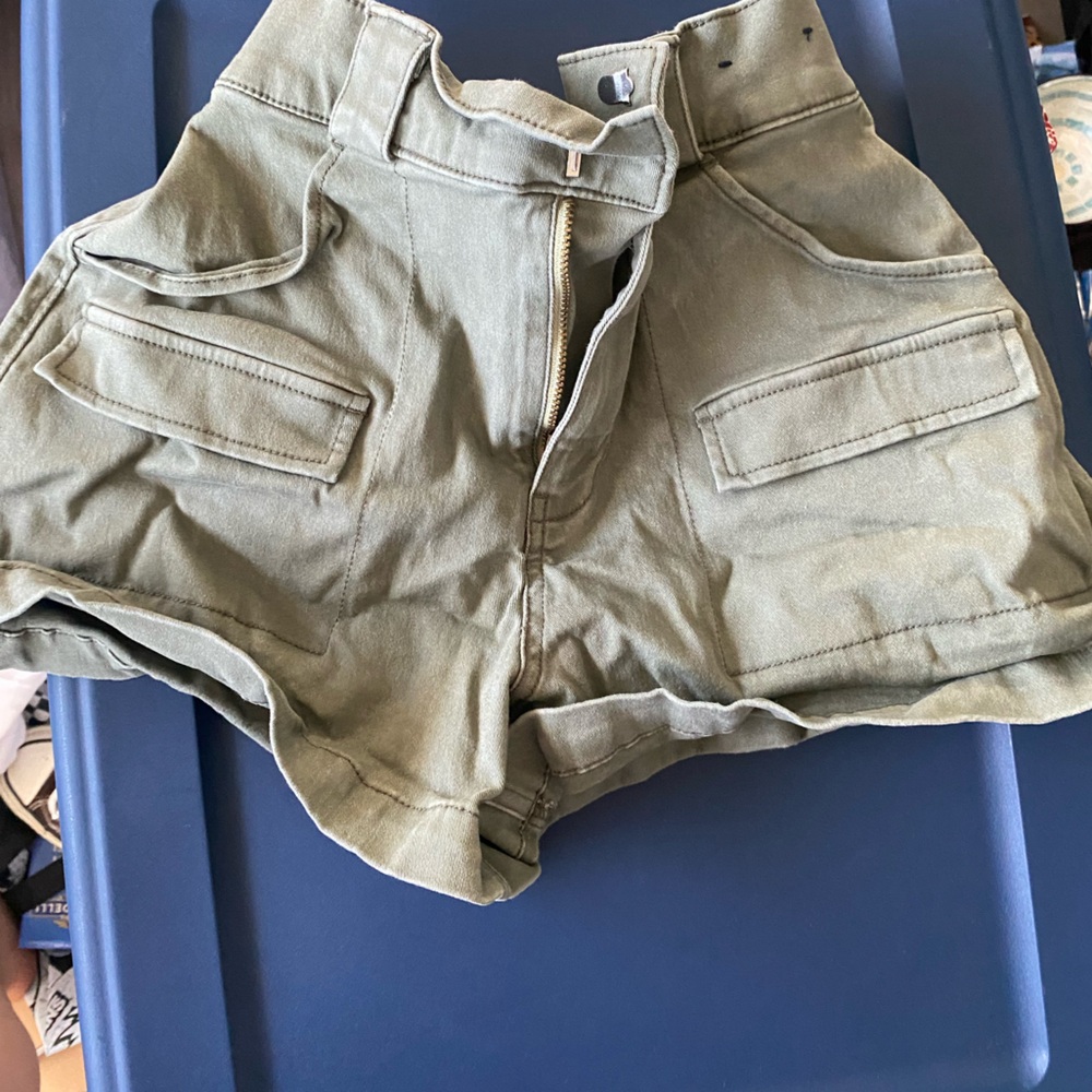 Hollister Olive green shorts